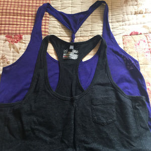 Set of 2 Under Armour Workout Tank Tops Size M